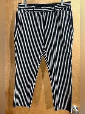 Worthington Black and White Striped Cropped Pants